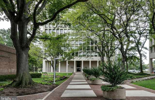 220 LOCUST STREET