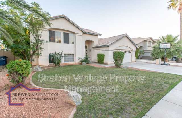 1431 E Encinas Ave