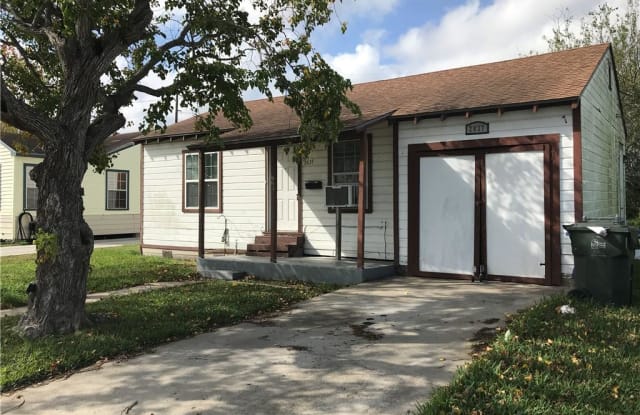 2837 Sarita St - 2837 Sarita Street, Corpus Christi, TX 78405