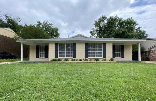 5477 Apple Blossom Dr (Parkway Village)