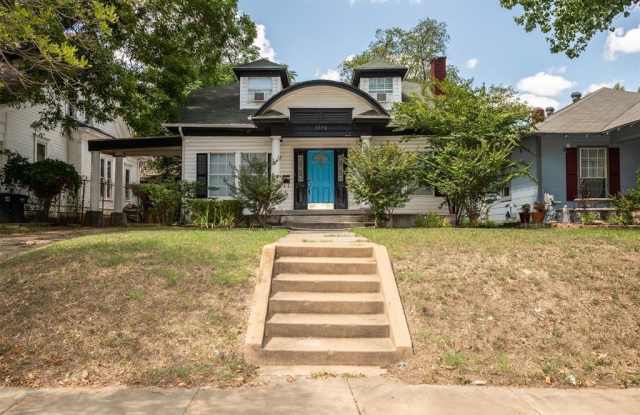 3240 S Jennings Avenue - 3240 South Jennings Avenue, Fort Worth, TX 76110