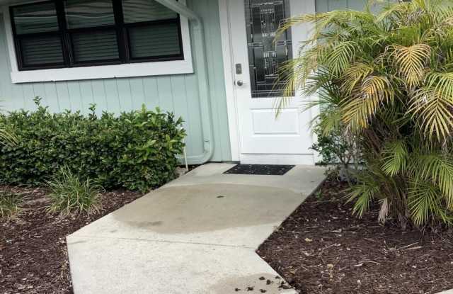 1127 E Seminole 11b Avenue