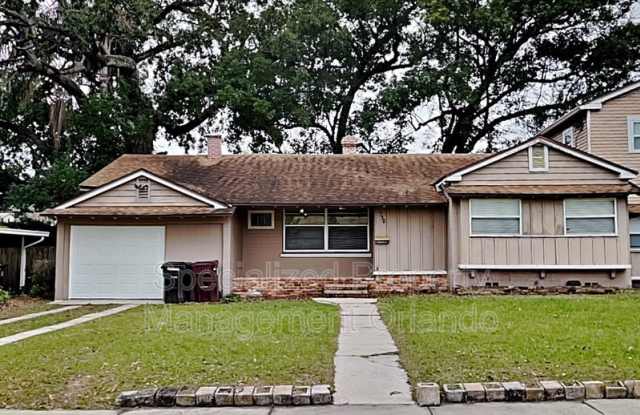 1738 N Shore Ter