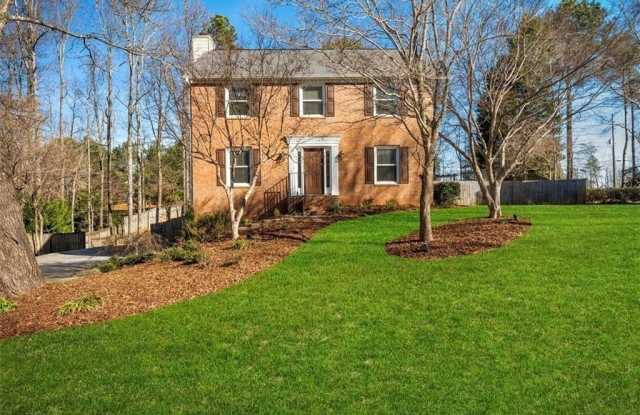 4508 Pine Hill Terrace NE