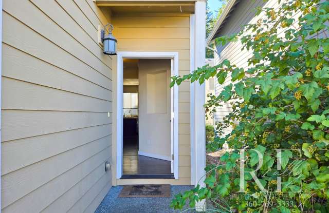 Effortless Elegance in Caldart Heights, Poulsbo