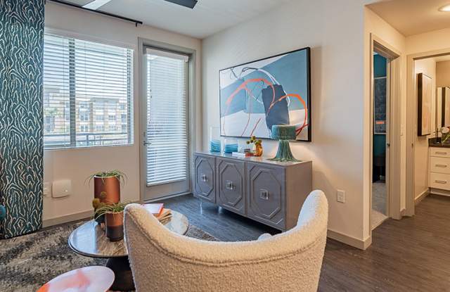 Buffalo at Desert Shores