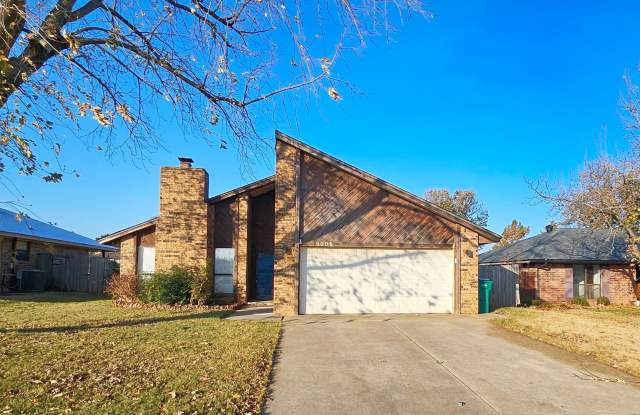 Photo of 9005 Tracy Dr