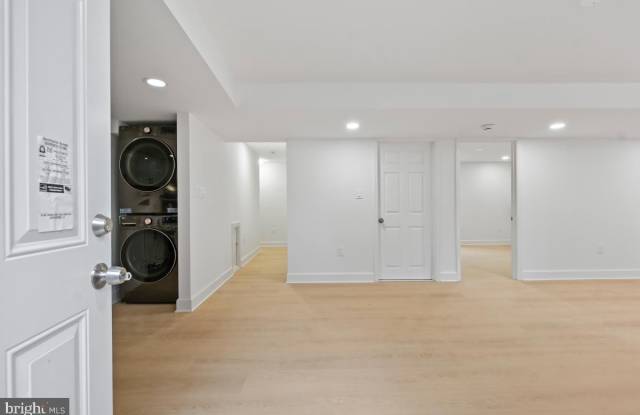 8728-#B OLD COURTHOUSE Road