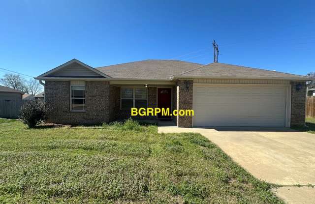 3 BD, 2 BA, Home in Cabot