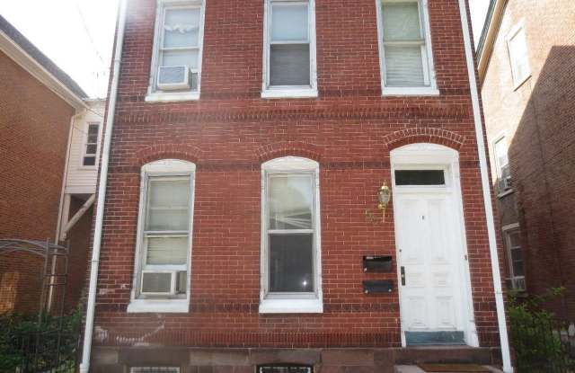 50 WALNUT STREET - 50 Walnut Street, Pottstown, PA 19464