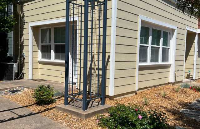 Studio in North East Santa Rosa