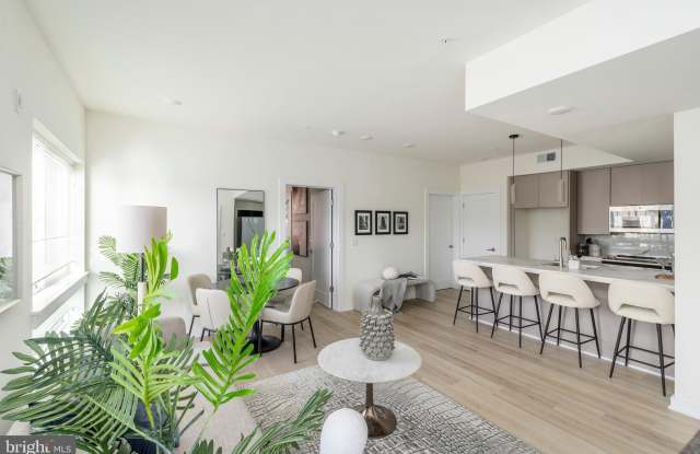 2709 CECIL B MOORE Avenue unit: 201