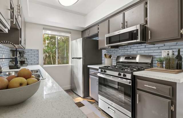 Photo of Sherman Oaks Gardens