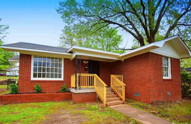 2113 S Pulaski Street - 2113 South Pulaski Street, Little Rock, AR 72206