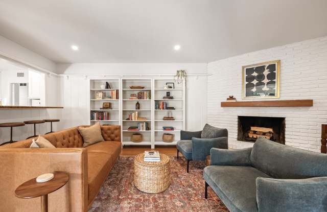 2510 Santiago Street