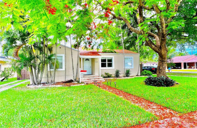410 Pinecrest Dr