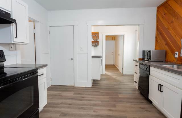 6316 East McKinley Avenue - B