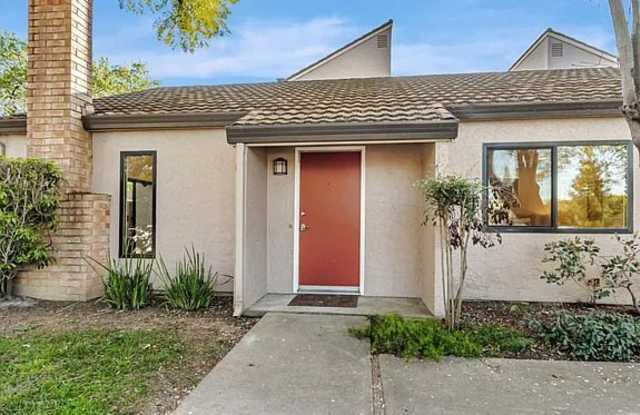2516 Palmdale Court