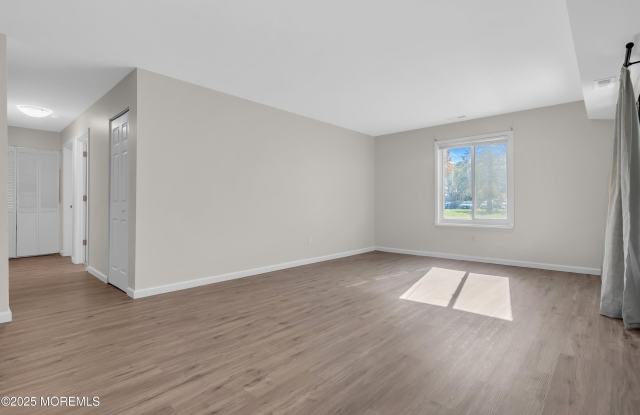 27 Newport Court unit: 239