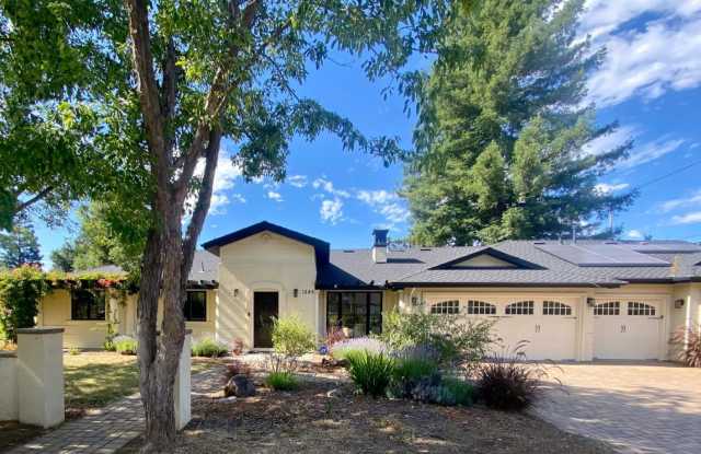 1285 Richardson AVE