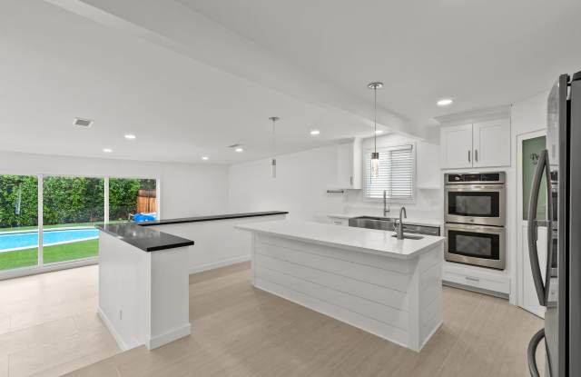 Photo of 10144 Gaviota Avenue