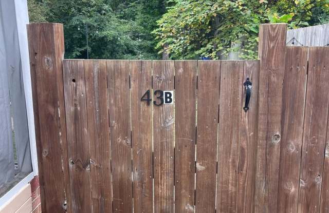 43 SILOPANNA Road unit: B