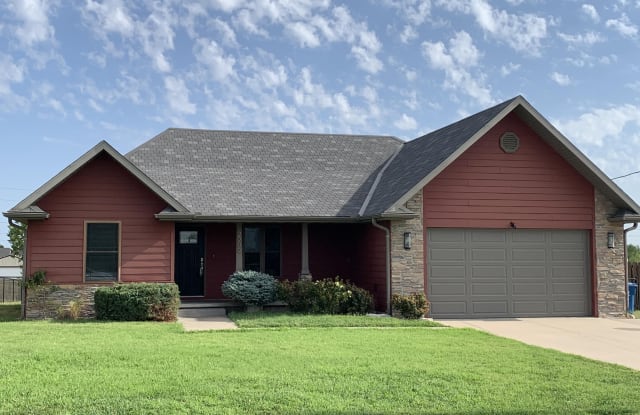 2209 W 27th Street - 2209 West 27th Street, Joplin, MO 64804