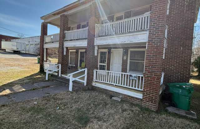 209 Oakwood Street - 2