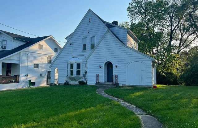 Photo of 1045 Philadelphia Dr