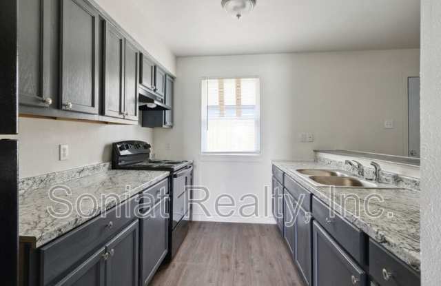 7710C N Coronet Court