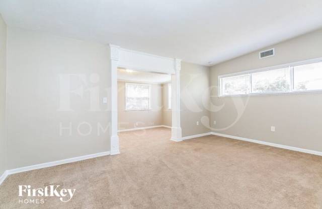 813 West Highland Drive