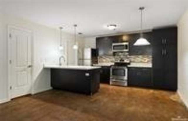 512 South 9th Street