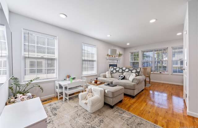 22 Dunwood Road unit: A First Floor