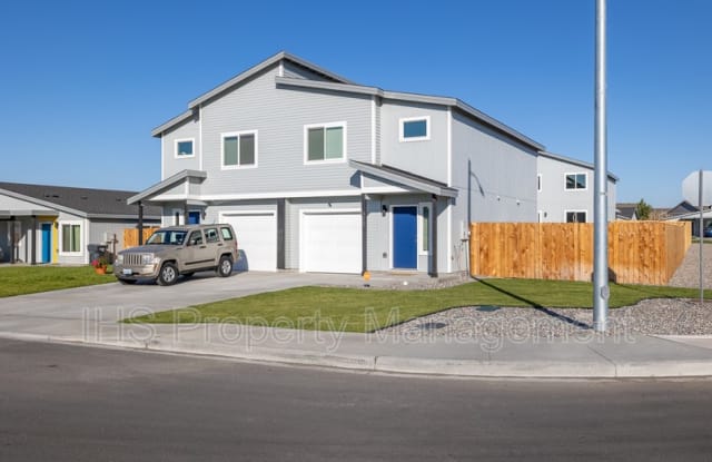 2508 Blaine St - 2508 Blaine St, Pasco, WA 99301