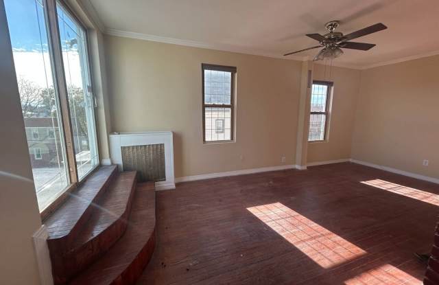 1466  Commonwealth Ave