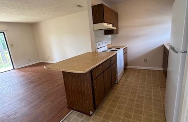 829 Applewood Lane - 1