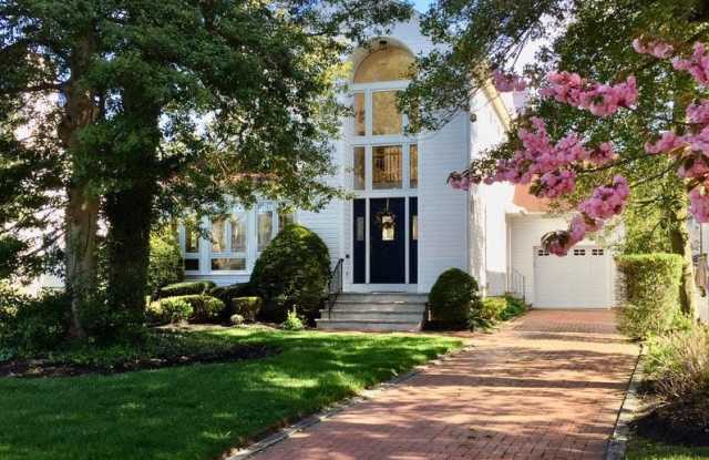 Photo of 203 Stockton Boulevard