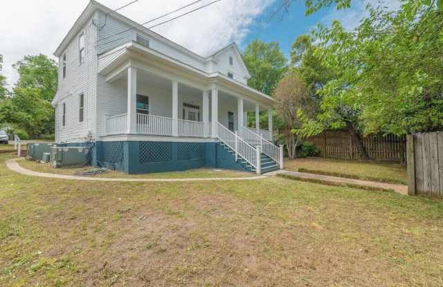 2158 BROAD Street
