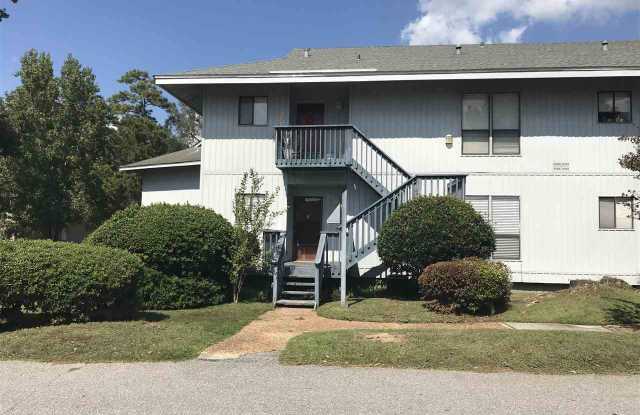 1098 S Seacliff Drive - 1098 Seacliff Dr S, Daphne, AL 36526