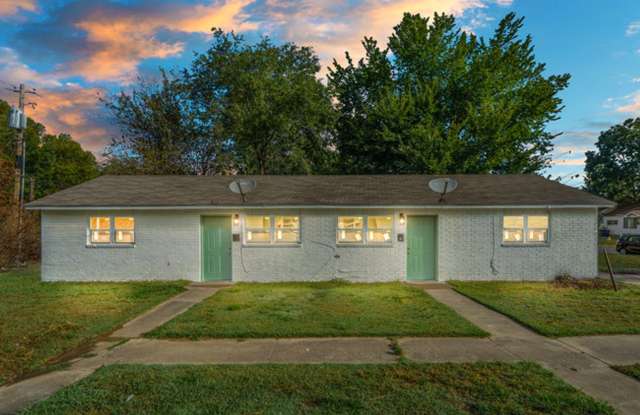 Photo of 1324 N Irvington Ave