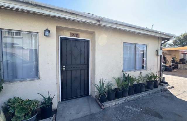 Photo of 216 N Dalton Avenue