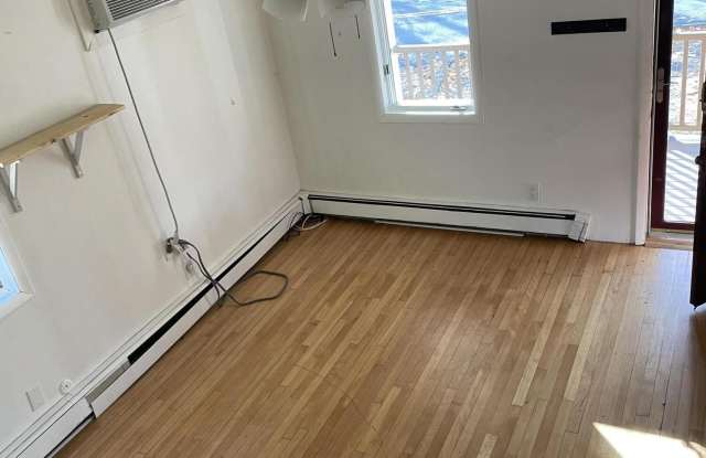 349 S Lincoln Avenue