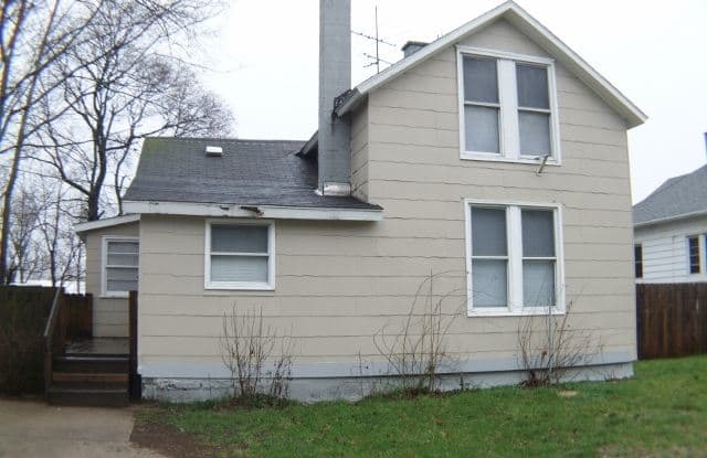 2037 Saint Charles Ave SW - 2037 Saint Charles Avenue Southwest, Grand Rapids, MI 49507