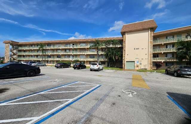 Photo of 300 Village Green Circle S