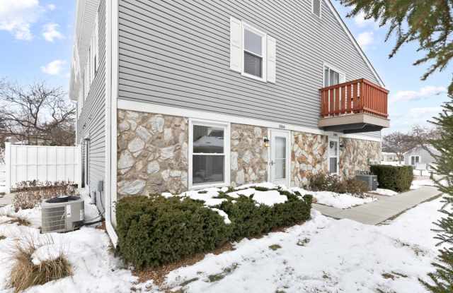 1066 Glouchester Harbor