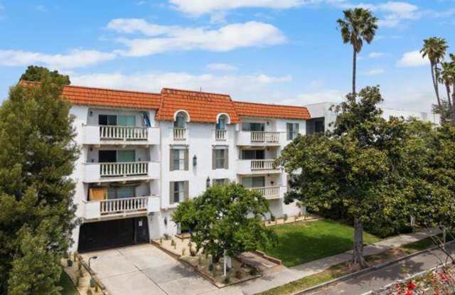 605 San Vicente Boulevard