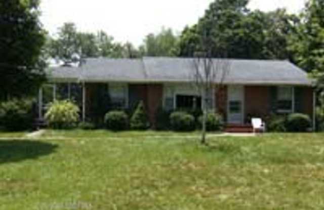 Photo of 3 Bedroom, 2 Bath House