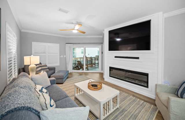 4532 Walker Key Boulevard - F1Unit F1