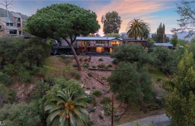 19778 Grand View Drive