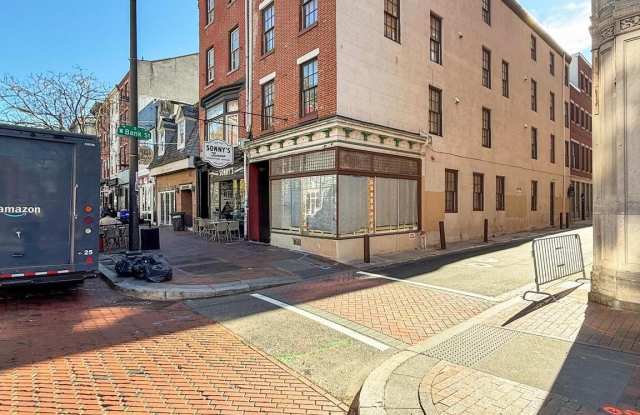 230 MARKET Street unit: 4